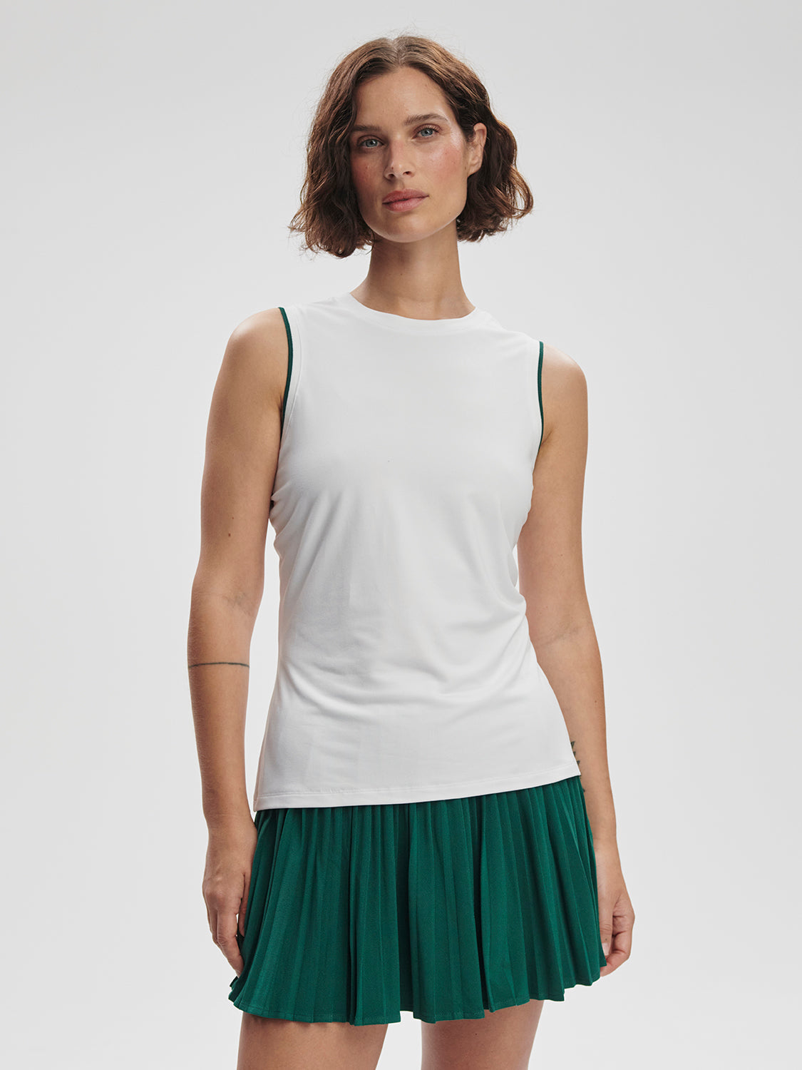Varley Arton Performance Tank in Forest/White